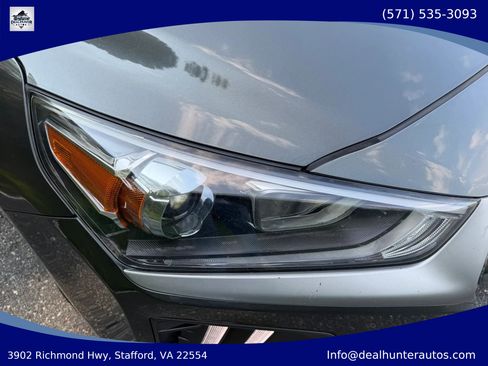 Used 2020 Hyundai Ioniq SE FWD image 5