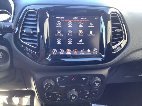 Used 2019 Jeep Compass Limited AWD/4WD image 22