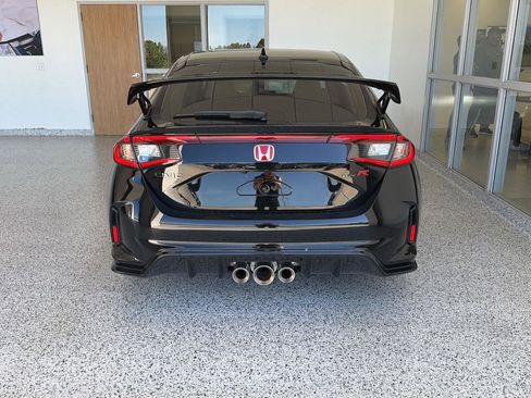 Used 2025 Honda Civic Type R image 15
