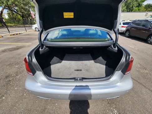 Used 2013 Lexus LS 460 Luxury image 27