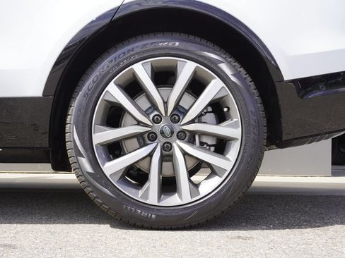 New 2026 Land Rover Discovery Dynamic SE AWD/4WD image 33