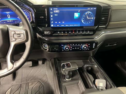 Certified 2024 Chevrolet Silverado 1500 ZR2 w/ Technology Package AWD/4WD image 22