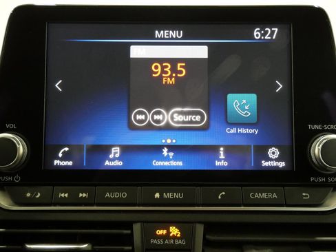 Used 2024 Nissan Altima 2.5 SV FWD image 17