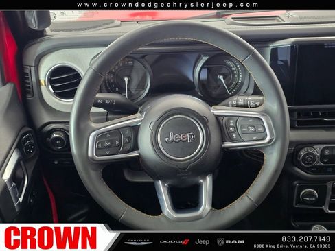 Used 2024 Jeep Wrangler Unlimited Sahara image 17