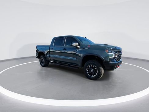 Used 2025 Chevrolet Silverado 1500 ZR2 w/ Technology Package AWD/4WD image 2