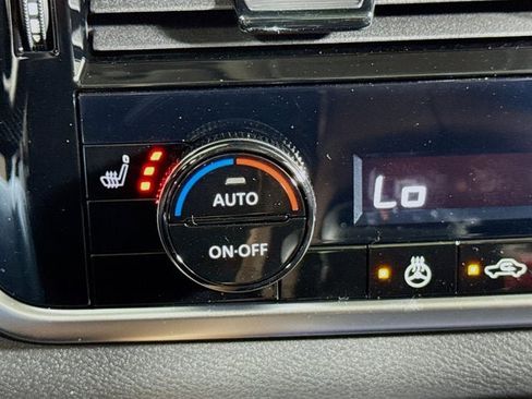 New 2026 Nissan Rogue Platinum AWD/4WD image 17