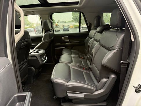 Certified 2025 Ford Expedition Max Platinum AWD/4WD image 19