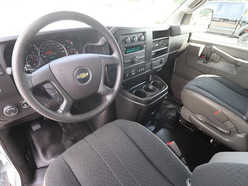 Used 2025 Chevrolet Express 2500 w/ Driver Convenience Package RWD image 6
