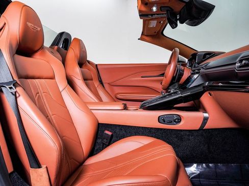 Used 2026 Aston Martin V8 Vantage Roadster image 20