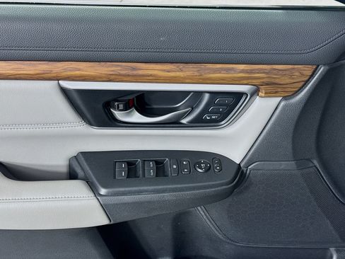 Used 2019 Honda CR-V EX-L image 17