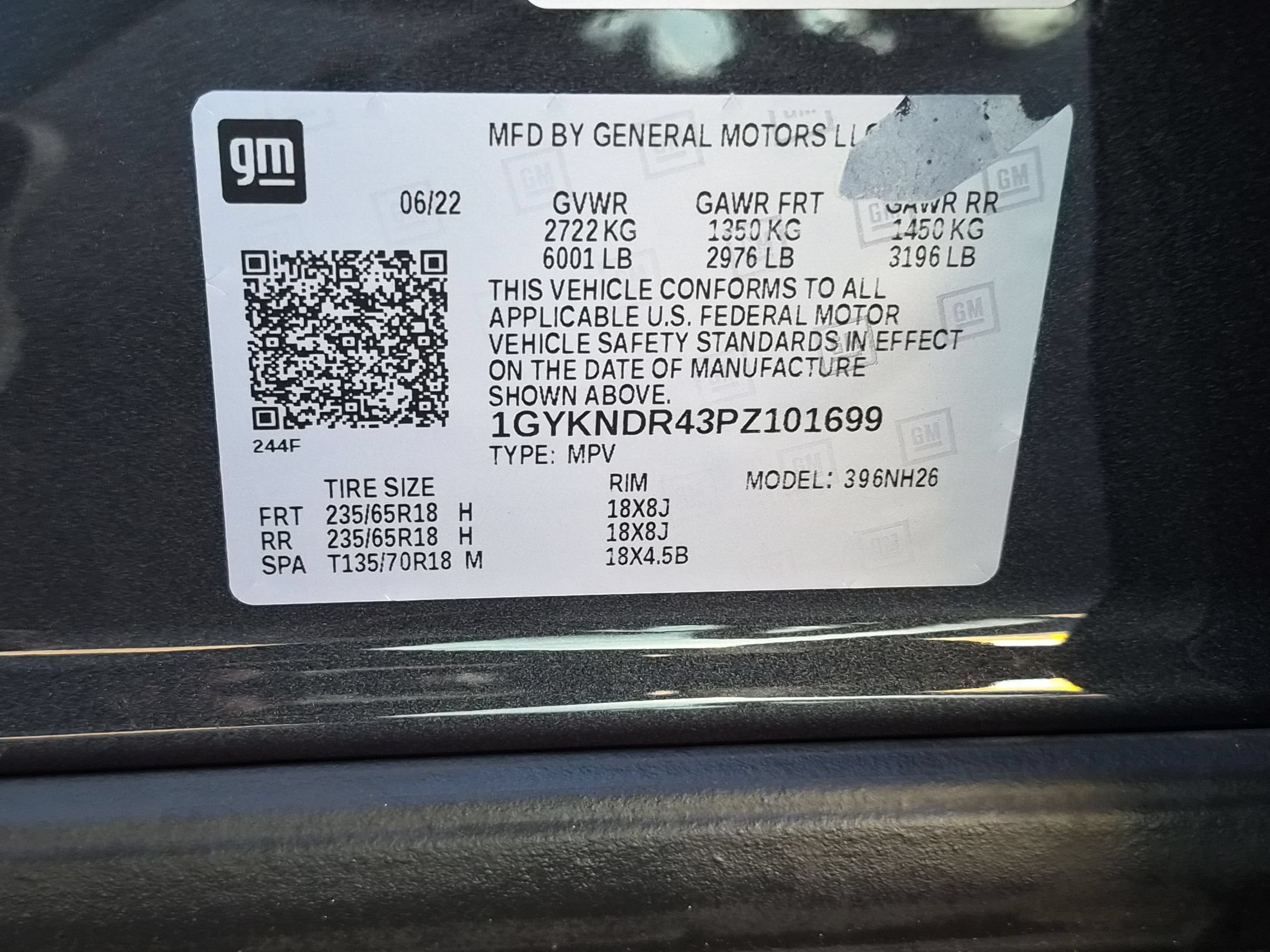 Certified 2023 Cadillac XT5 Premium Luxury w/ LPO, Floor Liner Package AWD/4WD image 35