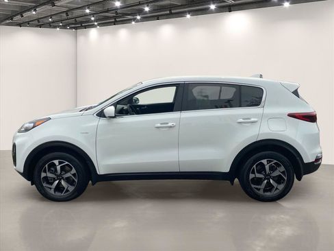 Used 2020 Kia Sportage LX AWD/4WD image 4