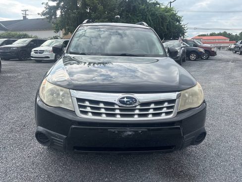 Used 2012 Subaru Forester 2.5X Premium w/ All-Weather Pkg AWD/4WD image 2