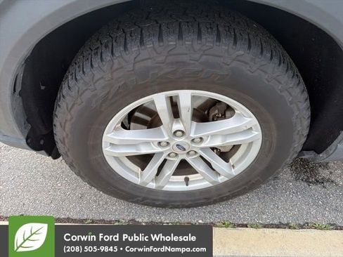 Used 2020 Ford Explorer XLT w/ Comfort Package image 7