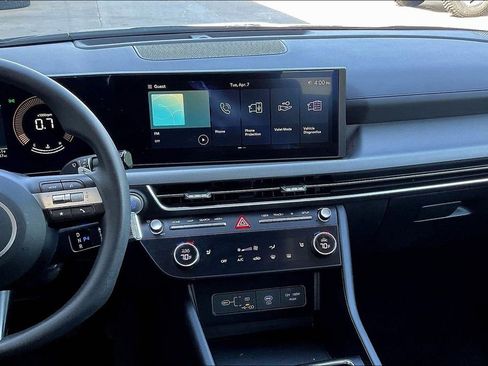 Used 2025 Hyundai Sonata SEL FWD image 6
