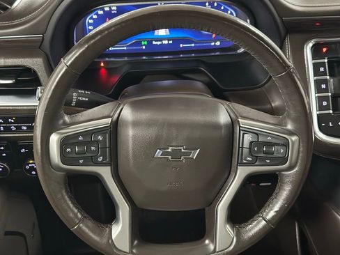 Used 2022 Chevrolet Tahoe Z71 w/ Luxury Package image 4