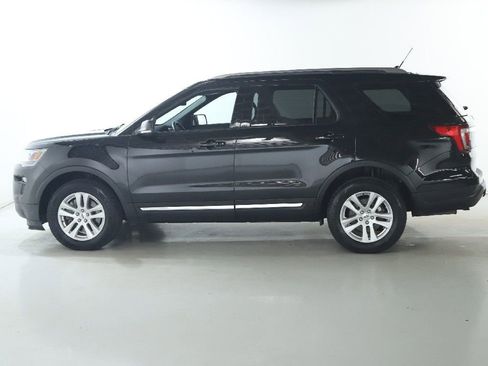 Used 2019 Ford Explorer XLT w/ Equipment Group 202A image 42