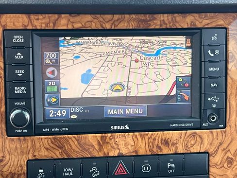 Used 2010 Jeep Grand Cherokee Limited w/ Mopar Chrome Edition Group AWD/4WD image 17