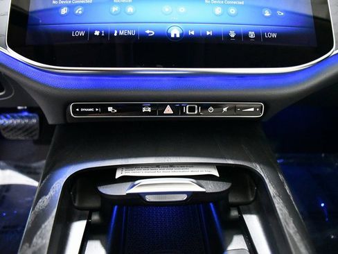 New 2026 Mercedes-Benz E 350 4MATIC Sedan image 12