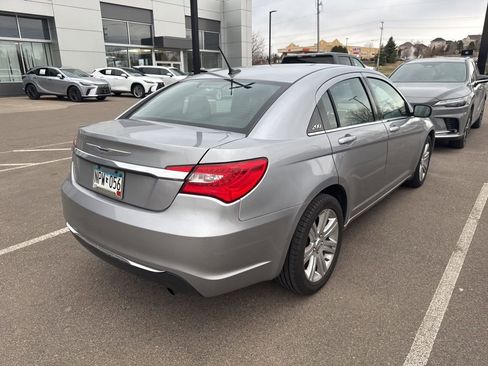Used 2013 Chrysler 200 LX image 22