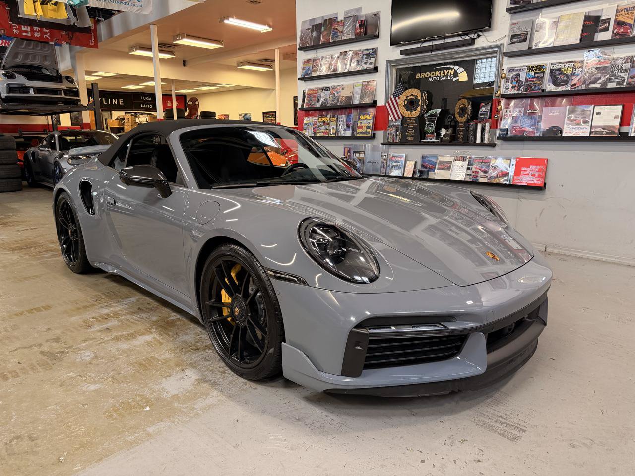 Used 2023 Porsche 911 Turbo S AWD/4WD image 3