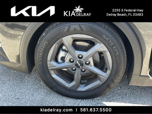 New 2025 Kia K4 LXS image 30