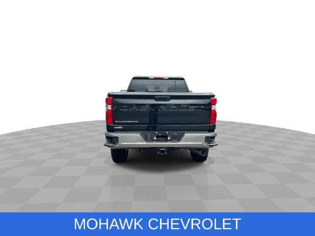 Used 2026 Chevrolet Silverado 3500 W/T AWD/4WD image 7
