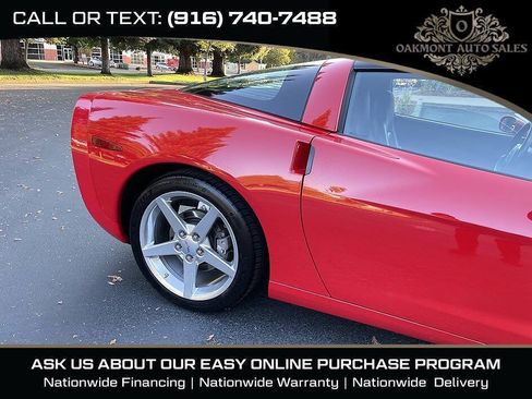 Used 2005 Chevrolet Corvette Coupe w/ Preferred Equipment Group RWD image 12