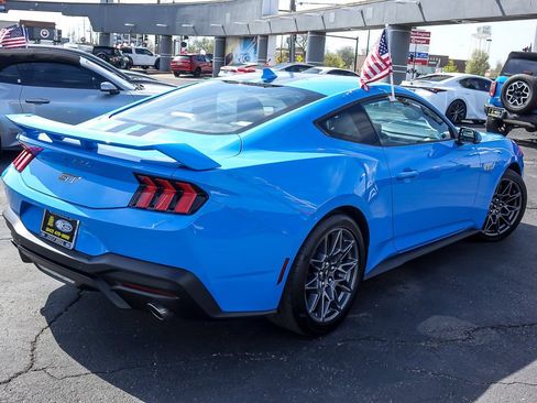 Used 2025 Ford Mustang GT Premium w/ GT Performance Package RWD image 8