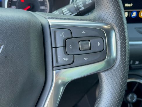Certified 2025 Chevrolet Blazer LT FWD image 19