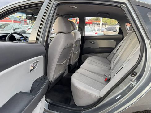 Used 2010 Hyundai Elantra GLS image 15