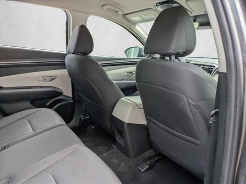 Used 2023 Hyundai Tucson SE image 26
