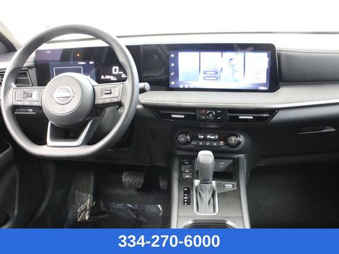 New 2026 Nissan Kicks SV image 8