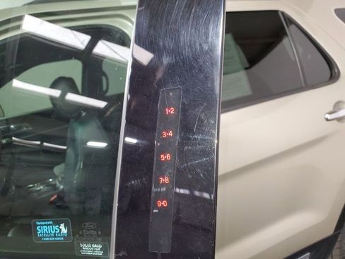 Used 2017 Ford Explorer Limited w/ Equipment Group 301A image 9