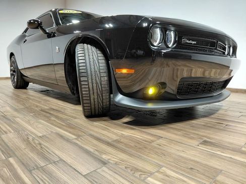Used 2022 Dodge Challenger R/T Scat Pack RWD image 25