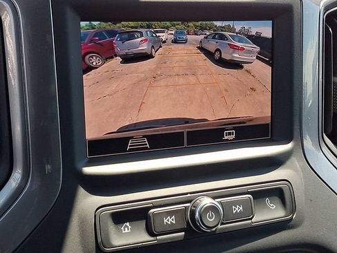 Used 2022 Chevrolet Silverado 1500 Custom AWD/4WD image 24