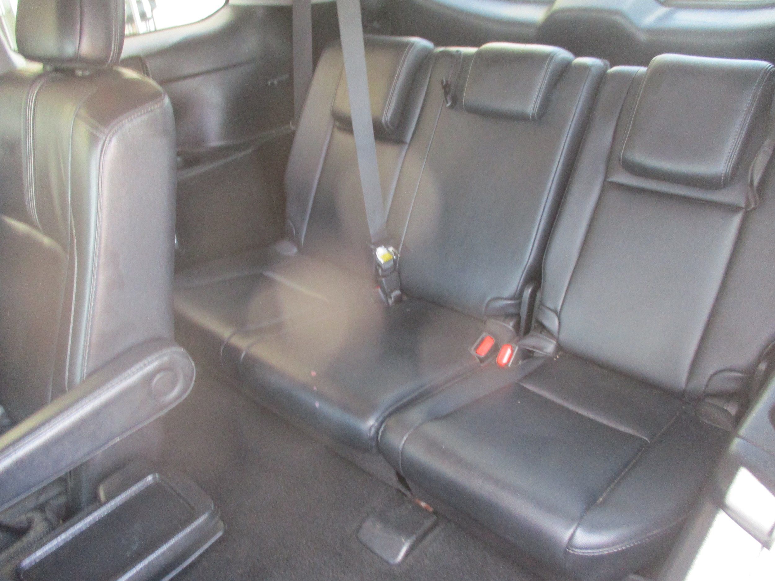 Used 2017 Toyota Highlander SE w/ Carpet Mat Package AWD/4WD image 5