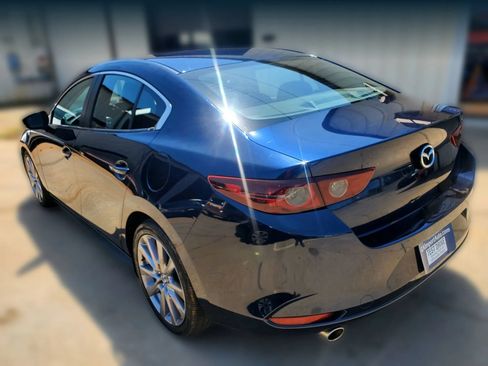Used 2020 MAZDA MAZDA3 Sedan w/ Select Package FWD image 9