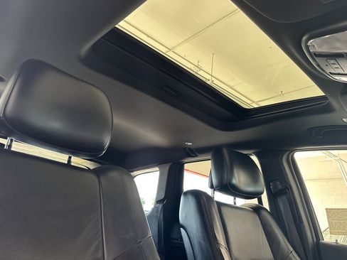 Used 2020 Jeep Grand Cherokee Limited X RWD image 16