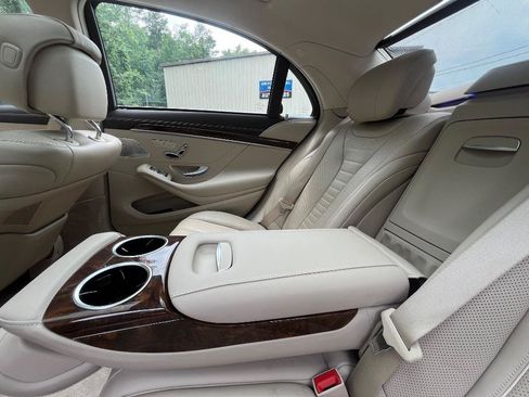 Used 2017 Mercedes-Benz S 550 4MATIC Sedan image 22