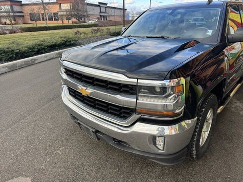 Used 2018 Chevrolet Silverado 1500 LT w/ All Star Edition image 23
