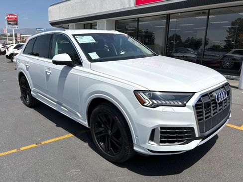 Used 2023 Audi Q7 3.0T Premium Plus w/ Premium Plus Package image 2