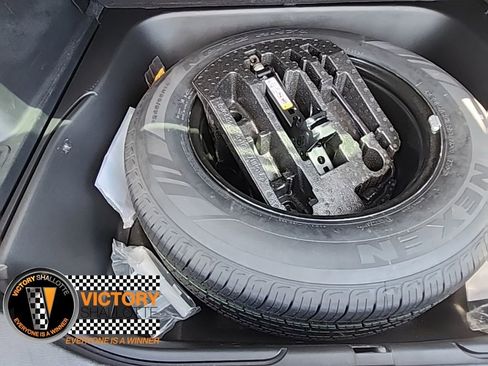 Certified 2022 Jeep Grand Cherokee Laredo X image 28