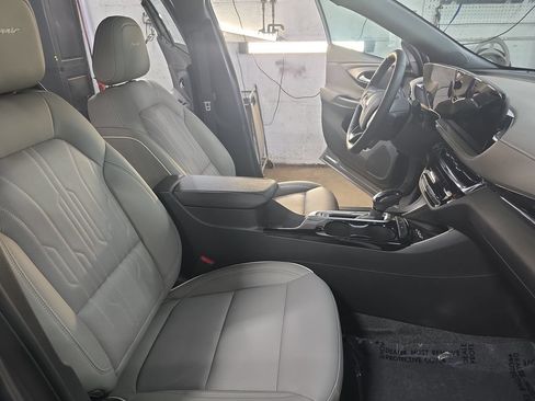 New 2026 Buick Envista Avenir FWD image 10