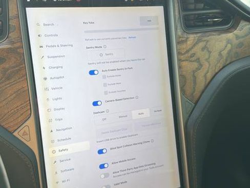 Used 2019 Tesla Model X 75D AWD/4WD image 22