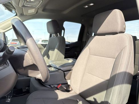 Used 2021 Chevrolet Silverado 1500 Custom image 12