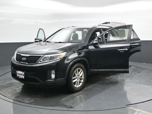 Used 2015 Kia Sorento LX image 51