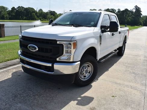 Used 2020 Ford F250 XL w/ Power Equipment Group AWD/4WD image 6