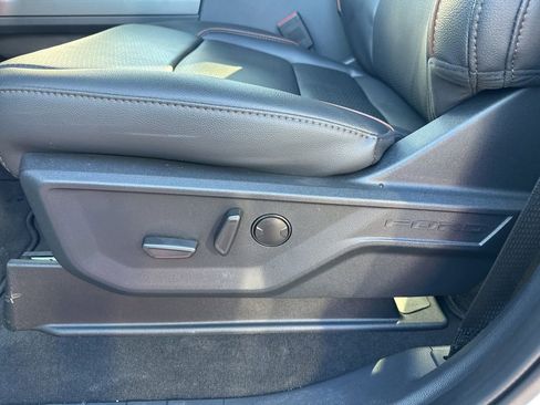 Used 2026 Ford F450 Lariat w/ FX4 Off-Road Package image 25