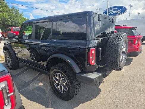 New 2025 Ford Bronco Badlands image 3